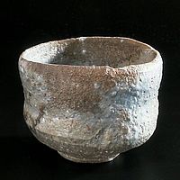 unregelmäßige, unglasiertes Keramikgefäß